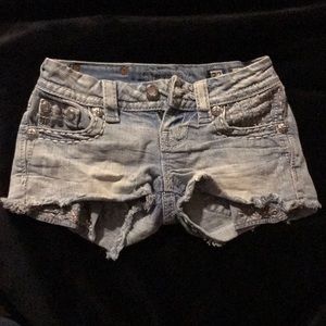 Miss me shorts size 22 hella cute